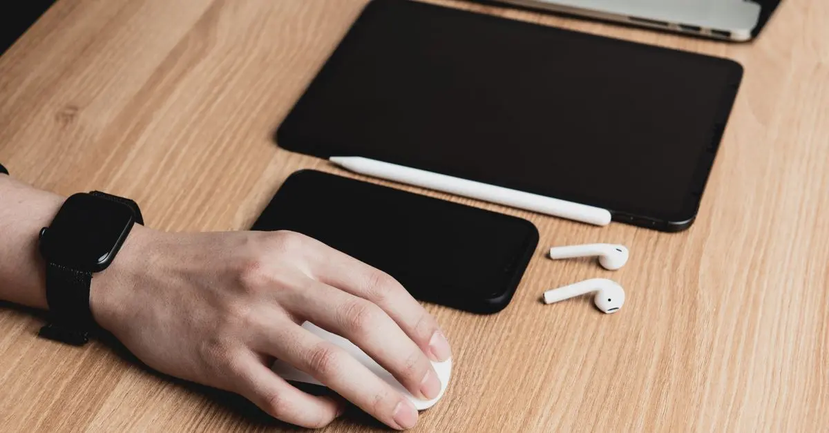 Les objets connectés au travail : booster la productivité